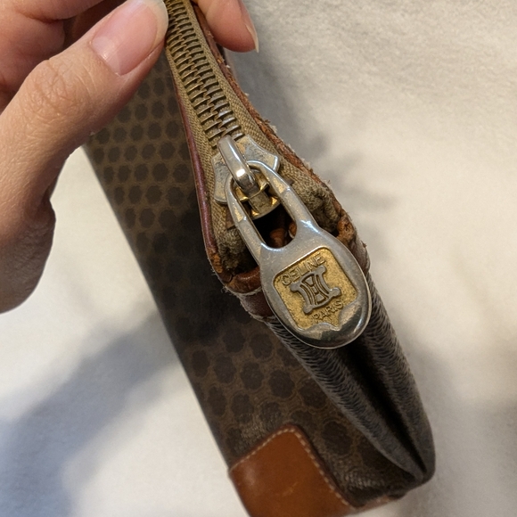 Celine - Vintage Leather Clutch Pouch Bag - Picture 6 of 15